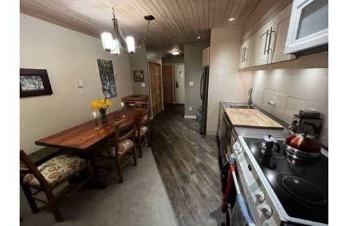 Whistler Creekside Condo | Studio Suite Ideally Located in Whistler Creekside 400 Yards to the Ski Lift