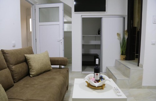 Central Serbia Apartment | Studio T&M, sa parkingom