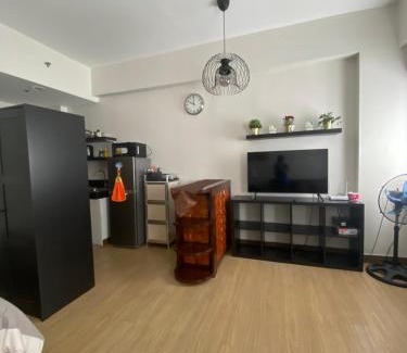 Trece Martires Bed & Breakfast | Studio Type Condominum at SMDC HOPE Residences