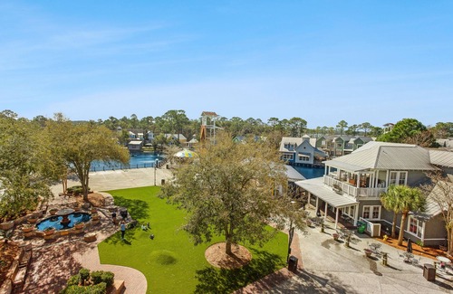 Baytowne Wharf Condo | Studio Unit ~ Bayside Gated Resort ~ Kitchenette