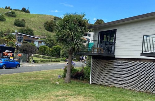 Kaiteriteri Apartment | Studio Unit Sea View Mid Level