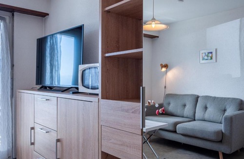 Saint-Pierre-de-Clages Apartment | Studio Valaisia 32B by Interhome