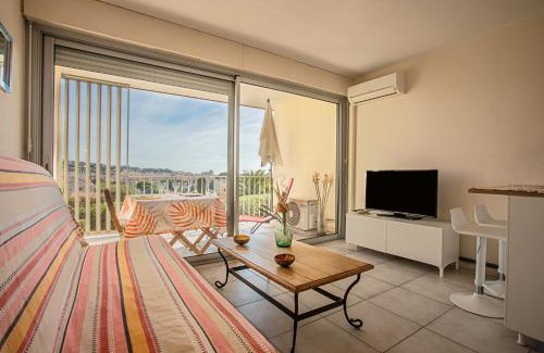 Sainte-Maxime Apartment | Studio Vue Mer Sainte Maxime