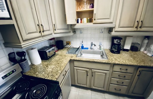 Red Hook Apartment | Studio - Walking distance to Sapphire Beach