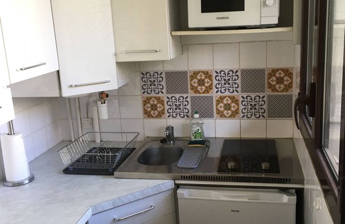 Issy-les-Moulineaux Condo | Studio with balcony near Paris