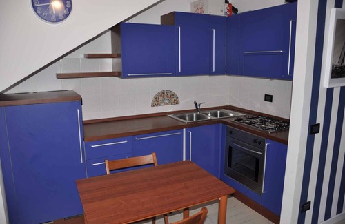 Montioni Apartment | Studio with air conditioning