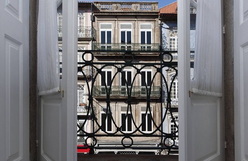 Centro / Baixa Apartment | Studio with balcony in Clérigos Tower