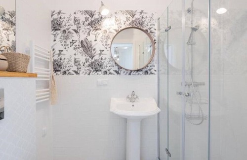 Srodmiescie Apartment | Studio with balcony in the heart of Łódź - Apartment IV