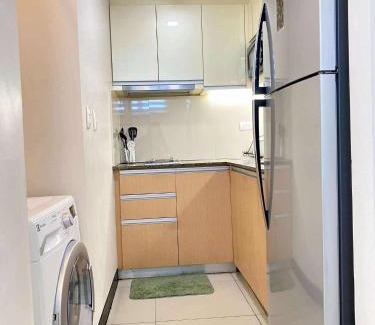 Lapu-Lapu Apartment | Studio with balcony in 8 Newtown Blvd