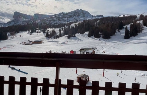 Saint-Etienne-en-Devoluy Apartment | Studio with breathtaking views of the slopes and Pic de Bure
