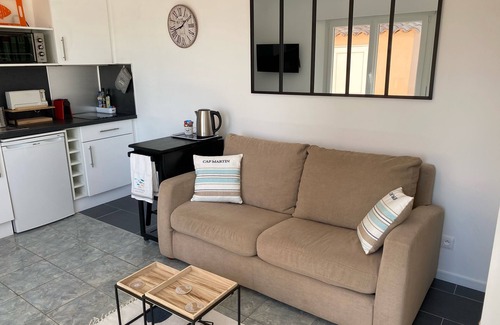 Antheor Apartment | Studio with panoramic sea-view terrace at the foot of l'Estérel and the beach