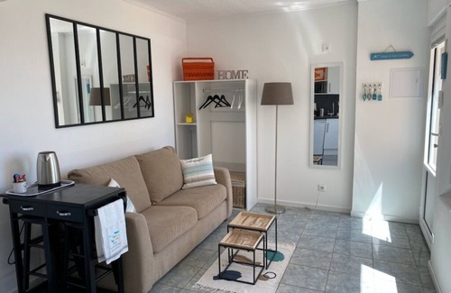 Antheor Apartment | Studio with panoramic sea-view terrace at the foot of l'Estérel and the beach