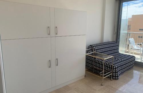 La Rousse Apartment | Studio with Private Parking