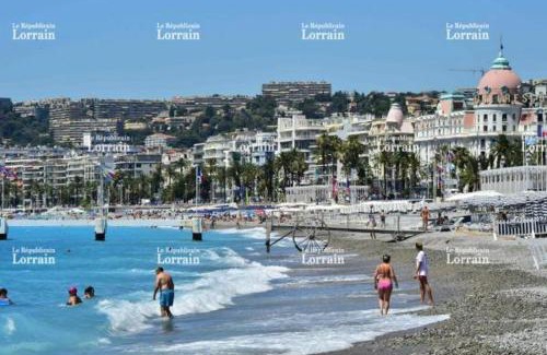 Les Baumettes Apartment | Studio With Swimming Pool 80 meters near the beach