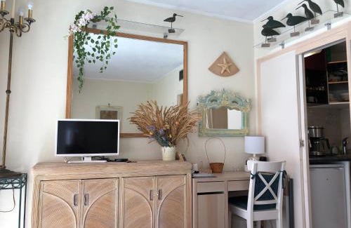 Carre d'Or House | Studio with Terrace & Rooftop Pool in Promenade des Anglais