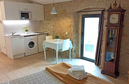 Torroella de Montgri Apartment | Study FONDA COMERÇ Torroella de Montgri