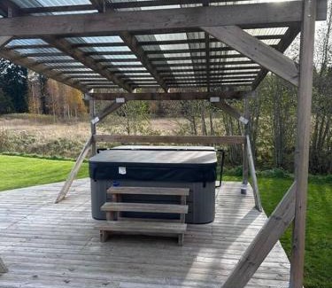 Filipstad House | Stuga Fyra Säsonger - Fishing - Skiing - Hottub
