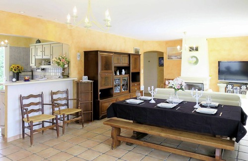 Ordonnac House | Stunning private villa for 6 guests with WIFI, private pool, TV, terrace and pets allowed