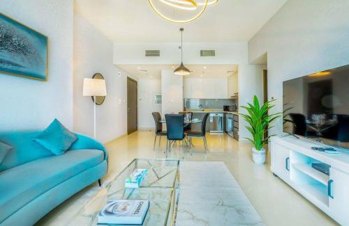 Dubai Apartment | Stunning 1BR Apartment at Harbour Views Dubai Creek