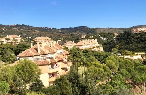 Elviria Apartment | Stunning 2 bed apartment in Exclusive Elviria Hills Complex