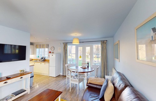 Filey Cottage | Stunning 2 bed coastal cottage - Pool and Beach Access Included.