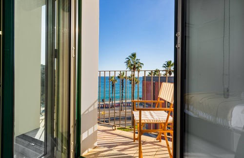 Barceloneta Apartment | Stunning 2-Bedroom Apartment with Sea View in Barceloneta
