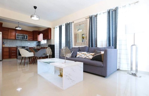 San Cristobal Apartment | STUNNING 2-BR 2-BATH APT W/AC GARAGE & ROOF TOP