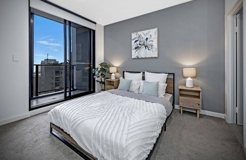 Parramatta CBD Apartment | Stunning 2 BR Apt in super convenient location
