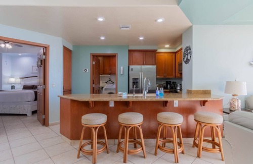 Puerto Penasco Condo | Stunning 24/7 Ocean Front Views & CLOSEST TO THE BEACH = Diamante 806 Phase 1