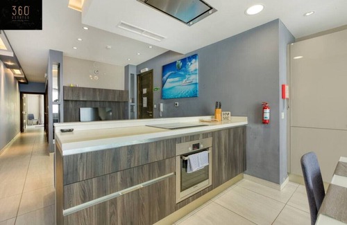 Għadira Apartment | Stunning 2BR APT w/Hill View, perfect for Relaxing