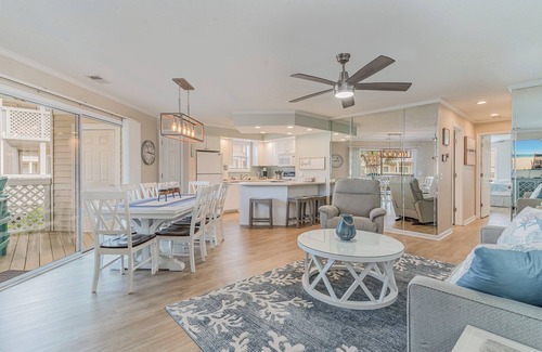 Cherry Grove Beach Condo | Stunning 2BR 4beds waterfront condo close to the beach!
