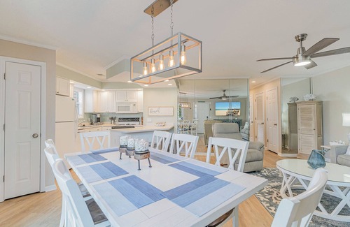 Cherry Grove Beach Condo | Stunning 2BR 4beds waterfront condo close to the beach!