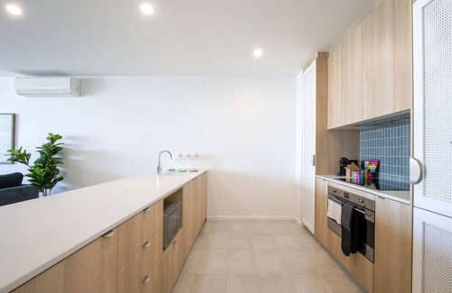 Batemans Bay Apartment | Stunning 3-Bed Unit with Bayside Views