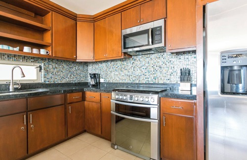Juarez Condo | Stunning 3BD/2BA second-floor condo with breathtaking views!