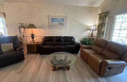 Central Myrtle Beach Apartment | Stunning 3BR Condo near Myrtlewood Golf Resort and Beach