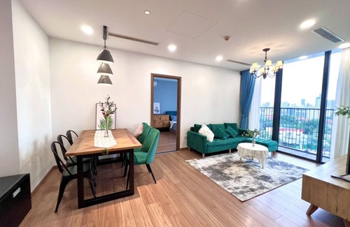 District 9 Apartment | Stunning 3BR Firework & Scenic Pool Views D7 HCMC Family-sized