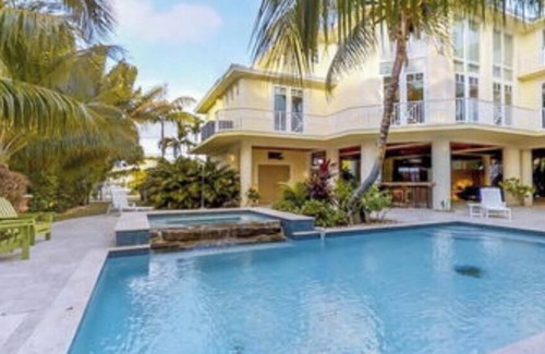 Cutthroat Harbor Estates House | Stunning 4 bedroom 3.5 bath Open Water home with great boating