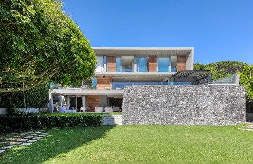Cape Town City Centre House | Stunning 4 bedroom home in Higgovale with views