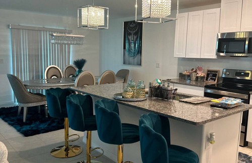 Wesley Chapel House | Stunning 4Bedroom Escape in Wesley Chapel Spacious, Stylish, and Ready for You!"