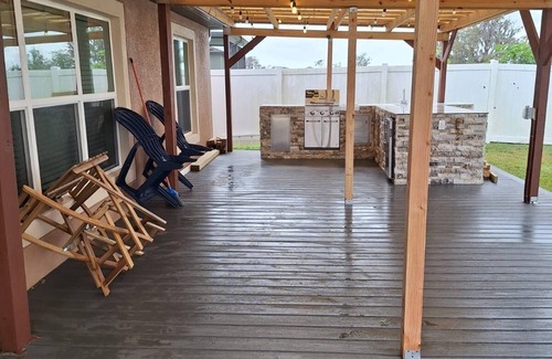 Wesley Chapel House | Stunning 4Bedroom Escape in Wesley Chapel Spacious, Stylish, and Ready for You!"