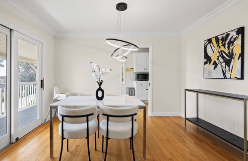 Oakmore House | Stunning 4BR home in Oakmore Highlands with views, upgrades & great location!