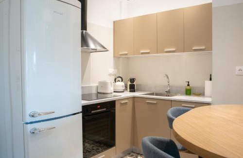 Kerameikos Apartment | Stunning Acropolis View - 500m Metro - At Historical Center