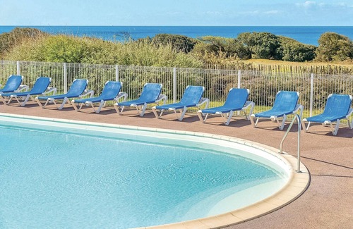 Erdeven Apartment | Stunning apartment in Château-d'Olonne