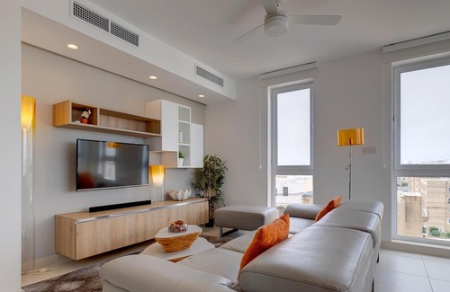 Ta' Xbiex Apartment | Stunning Apartment in a Central Location with Views