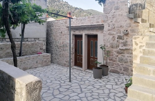 Hvar Old Town Apartment | Stunning apartment in Hvar with WiFi