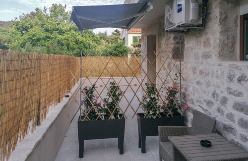 Hvar Old Town Apartment | Stunning apartment in Hvar with WiFi