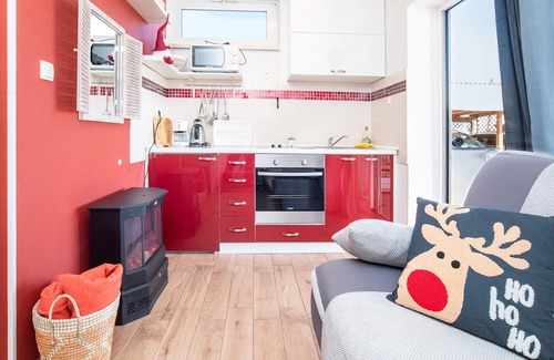 Opric Apartment | Stunning apartment in Ika with WiFi