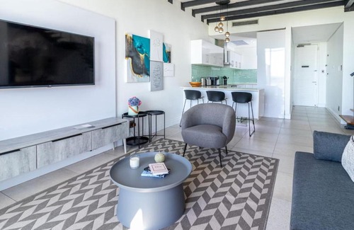 Durban Point Apartment | Stunning Apartment in Quayside 103