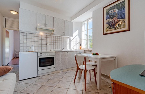 Broce Apartment | Stunning apartment in Ston with WiFi