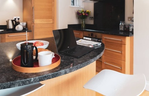 Eton Apartment | Stunning apartment on Eton high street.